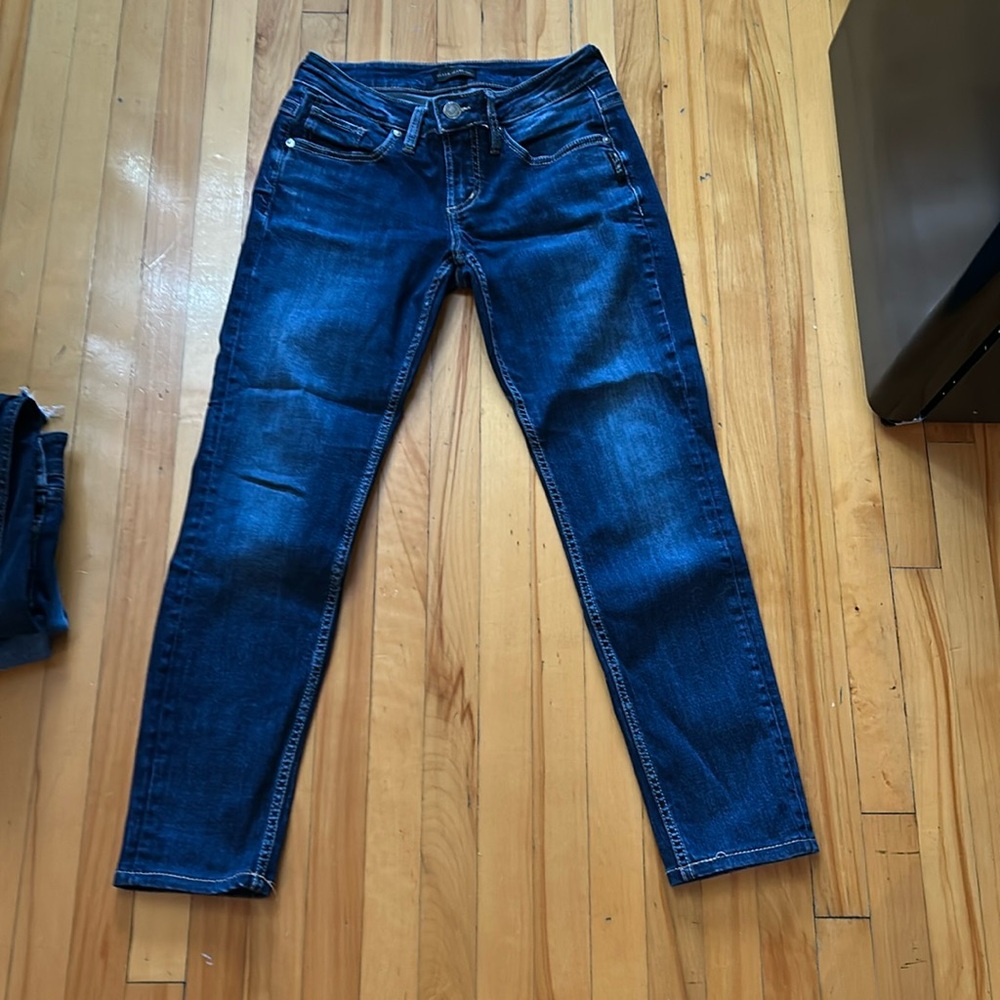 SILVER JEANS. Boyfriend cut. Size 25.